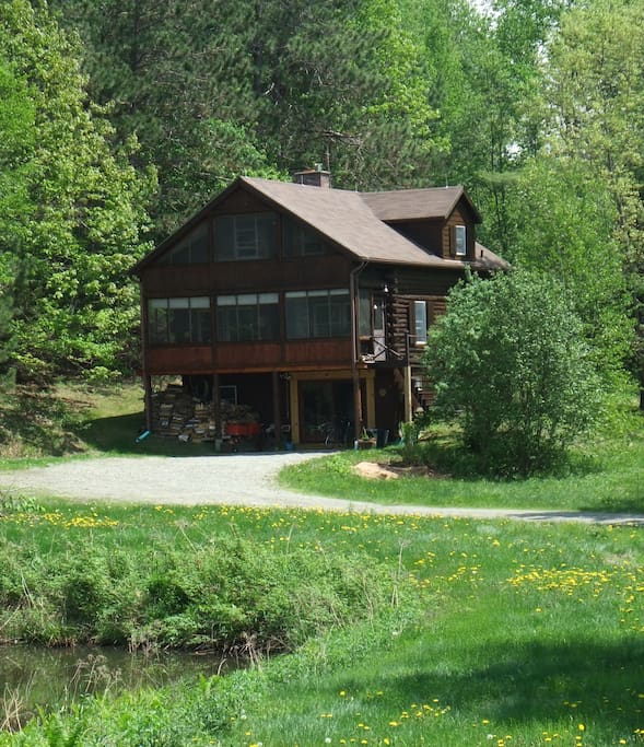 White Birch Lakeside Retreat Bed and breakfast